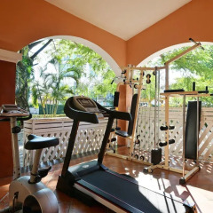 Отель OYO 109 Ozone Prime Resort Паттайя фитнесс-зал