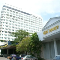 Royal Twins Palace Hotel парковка