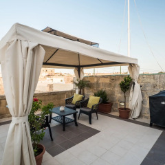 Отель Julesys BnB Мальта, Гранд-Харбор - отзывы, цены и фото номеров - забронировать отель Julesys BnB онлайн бассейн фото 2