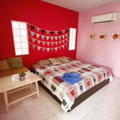 Отель Insook Ko Larn Guesthouse детские мероприятия фото 2