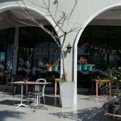 Milan Airport Hostel Бангкок бассейн