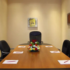 Royal Ascot Hotel Apartment питание