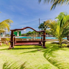 Отель Chalong Hill Tropical Garden Homes бассейн фото 3