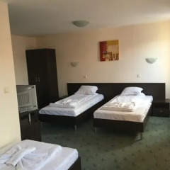 Hotel Biju сейф в номере