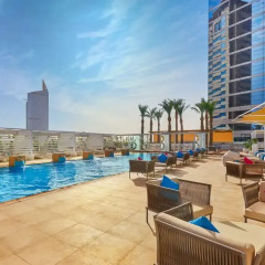 Media One Hotel Dubai бассейн фото 2