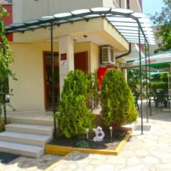 Отель Guest House Granat вид на фасад фото 2