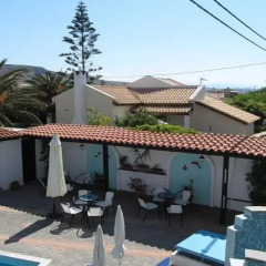 Апартаменты Irilena Apartments