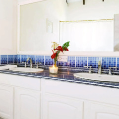Отель Eco Bay Guesthouse гостиничный бар
