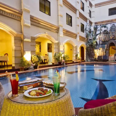 Majestic Oriental Hotel бассейн фото 2