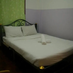 Moom Pon Khlai Hostel & Spa комната для гостей фото 5