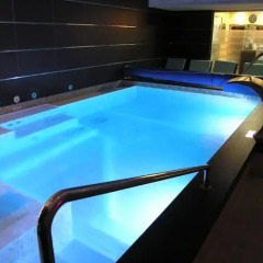 Hotel Q!H Centro León бассейн
