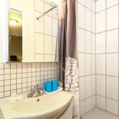 Отель Maple Guesthouse Канада, Ванкувер - отзывы, цены и фото номеров - забронировать отель Maple Guesthouse онлайн ванная фото 2