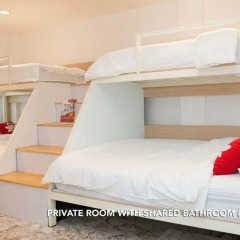Zen Hostel Tiger Shrine 2 Бангкок комната для гостей фото 4