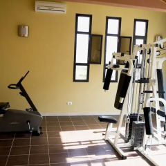 Madisson Hotel фитнесс-зал фото 2