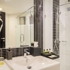 Отель Amari Nova Suites ванная фото 2