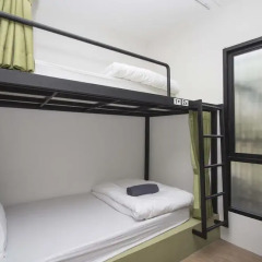 All Day Hostel Бангкок сейф в номере