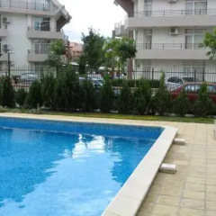 Отель Fears Baket Apartment in Shumen Complex Болгария, Солнечный берег - отзывы, цены и фото номеров - забронировать отель Fears Baket Apartment in Shumen Complex онлайн бассейн фото 2