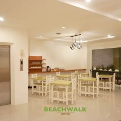 Отель Beachwalk Jomtien