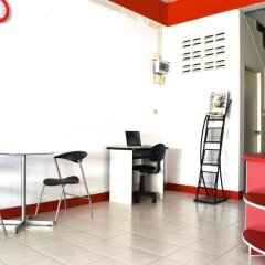 Отель Backpacker Time Guest House Паттайя комната для гостей фото 3