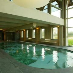 Отель Agriturismo Cascina Caremma Бесате бассейн