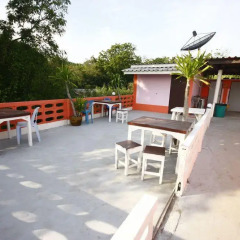 Отель Baan Plasai Koh Larn