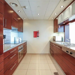 Отель Espace Holiday Homes - Burj View в номере