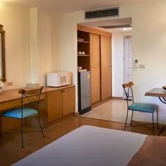 Отель Ravipha Residences удобства в номере