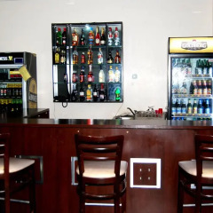 Отель Grand Inn & Suites гостиничный бар
