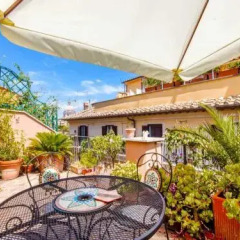 Отель Locazione Turistica Condotti Terrace фото 2