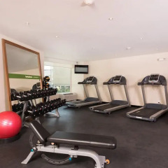Отель Hampton Inn by Hilton/ GuadalajaraExpo фитнесс-зал фото 3