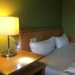 Отель Upstalsboom Hotel Friedrichshain Германия, Берлин - 2 отзыва об отеле, цены и фото номеров - забронировать отель Upstalsboom Hotel Friedrichshain онлайн удобства в номере