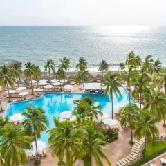Отель Sheraton Buganvilias Beach and Spa Resort - Malecon пляж фото 2
