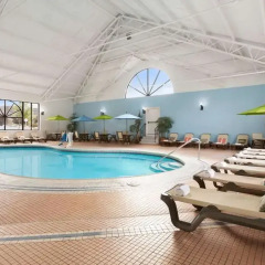 Отель Wyndham Garden at Niagara Falls США, Ниагара-Фолс - отзывы, цены и фото номеров - забронировать отель Wyndham Garden at Niagara Falls онлайн бассейн