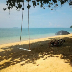 Отель Koh Jum Resort пляж