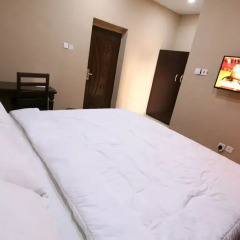 Iyore Grand Hotel & Suites 2 комната для гостей фото 4