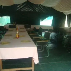 Отель Enkolong Tented Camp гостиничный бар