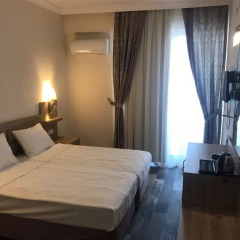 Arsi Enfi City Beach Hotel сейф в номере