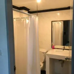 Phuket Holiday Hostel пляж Ката ванная