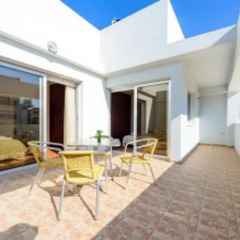 Апартаменты Mike & Lenos Tsoukkas Seaview Apartments балкон