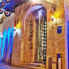 M Castle Hotel развлечения