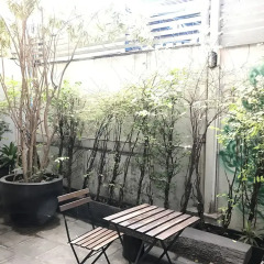 Отель Escape Boutique @ Sathorn Terrace