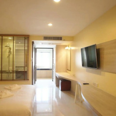 Апартаменты Trebel Service Apartment Pattaya Паттайя комната для гостей фото 4