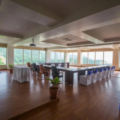 Отель The G Mount Valley Resort & Spa