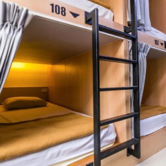 18 Coins Cafe & Hostel спортивное сооружение
