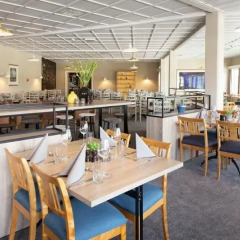 Отель Quality Hotel and Resort Kristiansand Норвегия, Кристиансанд - отзывы, цены и фото номеров - забронировать отель Quality Hotel and Resort Kristiansand онлайн питание фото 2