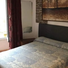 Отель Hostal Becerrea Мадрид комната для гостей