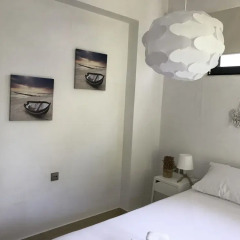 Апартаменты Chris Apartments комната для гостей фото 3