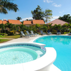 Отель Trujillo Beach Eco-Resort бассейн