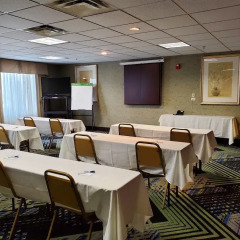 Отель Holiday Inn Express & Suites Gahanna/Columbus Airport E США, Гаханна - отзывы, цены и фото номеров - забронировать отель Holiday Inn Express & Suites Gahanna/Columbus Airport E онлайн помещение для мероприятий