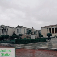 Отель Eclectic Athenian Abode балкон